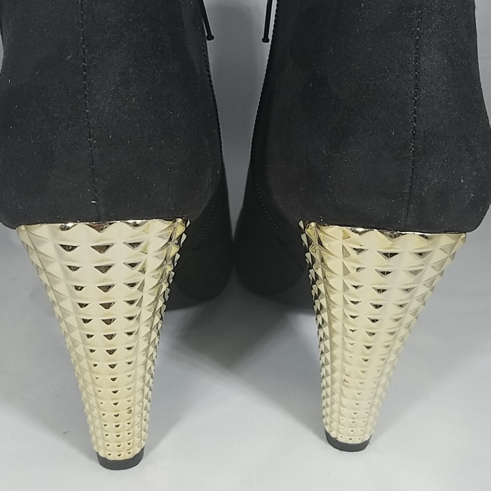 Booties - Picture 3 of 4